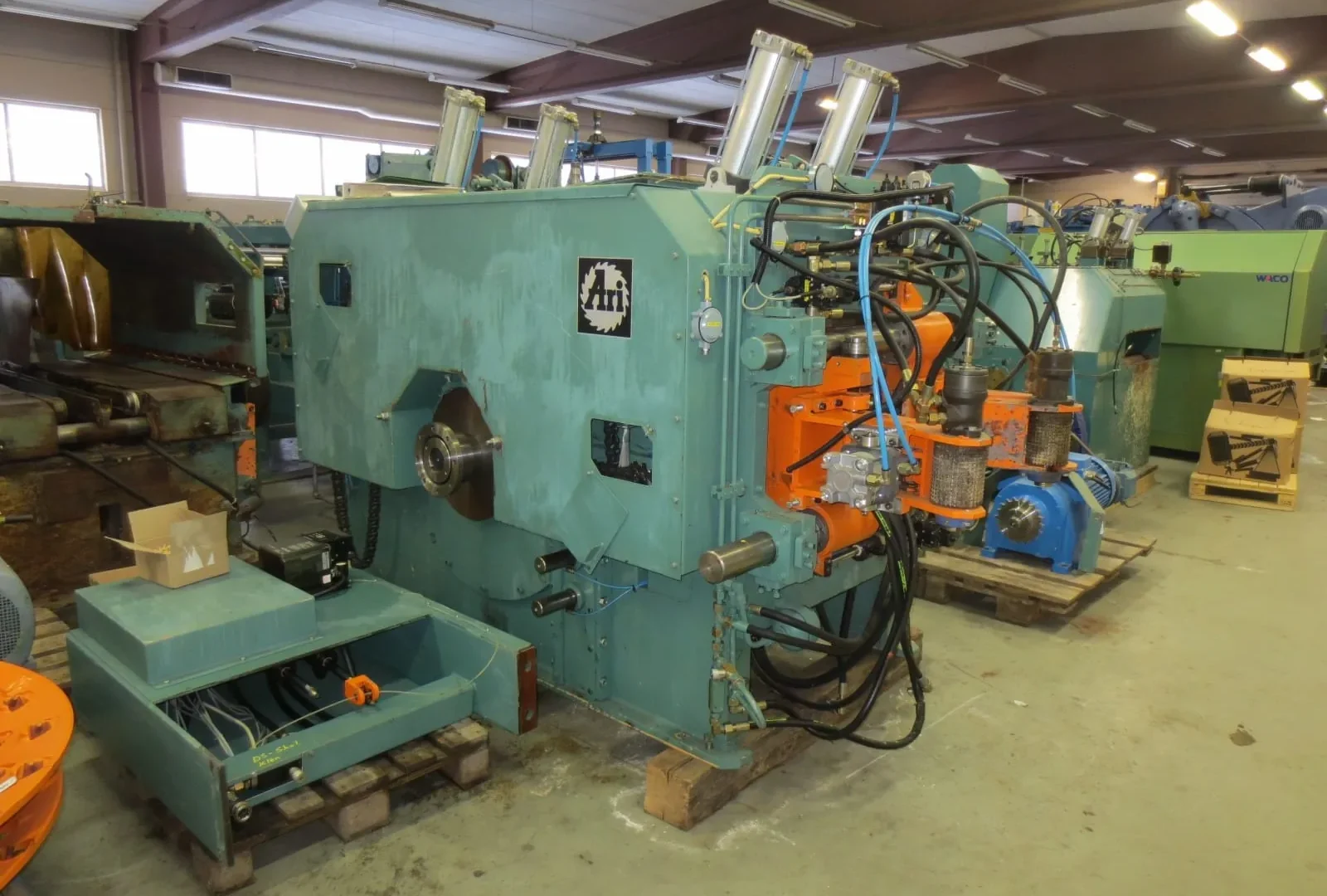 ARI DS-72+1 multi rip saw